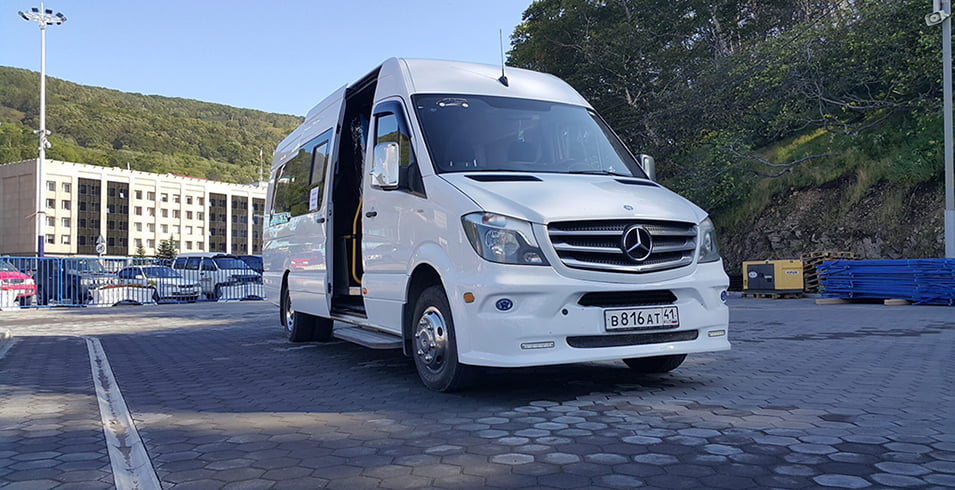 19-seat comfortable buses