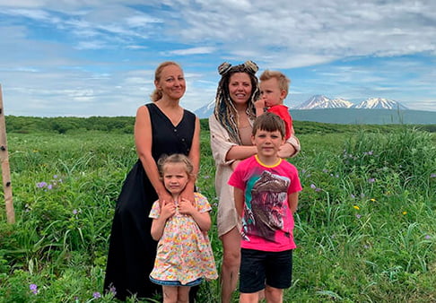 Vera, Maria, Eugenia, Alexei, Fedor.