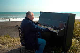a piano on the beach